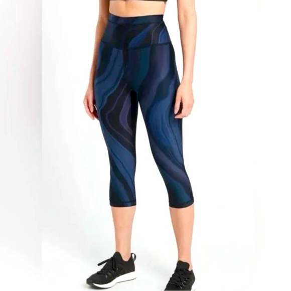 ATHLETA NWT ACCELERATE GEODE CROP LEGGINGS XS - Picture 1 of 5